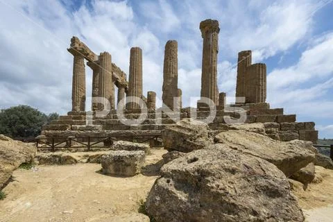 Photograph Hera Temple Tempio Di Giunone Valle Dei Templi Valley Of