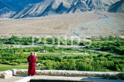 Khardung La Pass Nubra Valley The Himalayas Ladakh India Hi Res