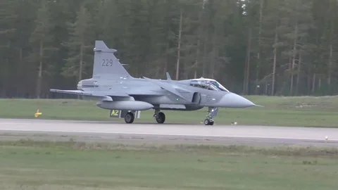 Saab Jas 39 Gripen Stock Video Footage Royalty Free Saab Jas 39