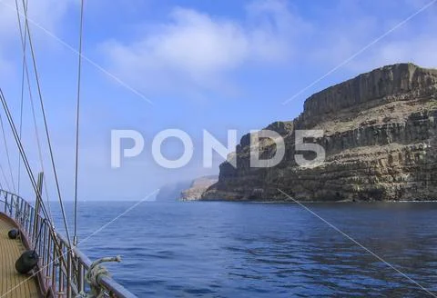 Gran Canaria cliff seen from the boat