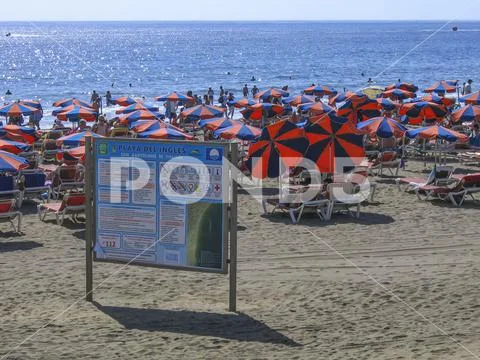 Crowded tourist beach in Gran Canaria