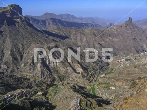 View of the mountains and valleys of Gran Canaria
