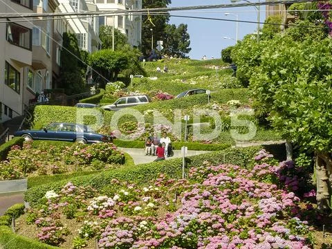 Lombard Street with tourists in San Francisco