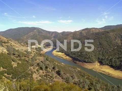River course in the mountains of Mariposa County