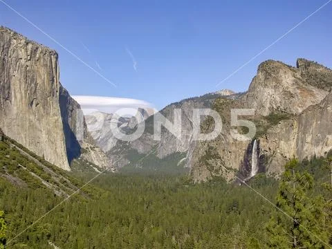 Bridalveil Falls in Yosemite Valley
