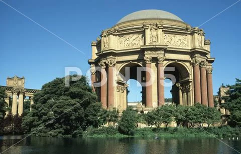 Palace of Fine Arts and Lake in San Francisco