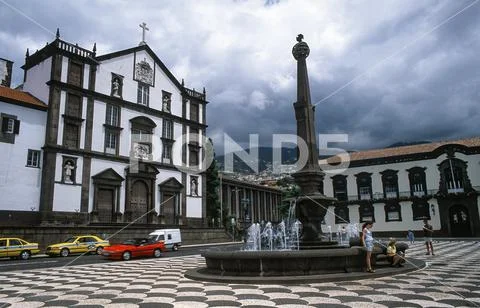 Square with Igreja de Sao Joao Evangelista in Funchal