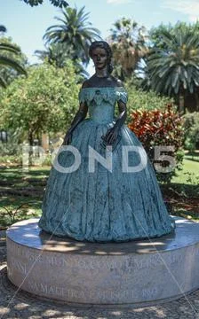 Elisabeth of Austria-Hungary, statue in Funchal