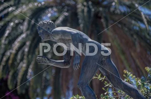 Sculpture Greek runner, Achilleion, Corfu