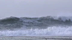 Waves-Shorebreak-Winter-Denmark