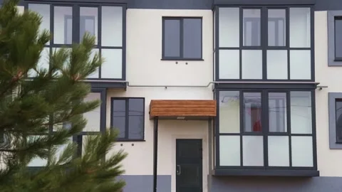 00106 Stock Footage 152107431