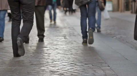 0018 Gente HD30 Stock Footage 4885173