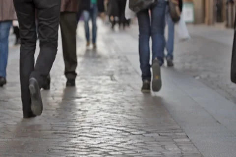 0018 Gente NTSC Stock Footage 4885198