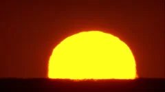 Big Close-up Sun Rise Over Ocean - Clear Horizon & Sky Sunrise, Real Time