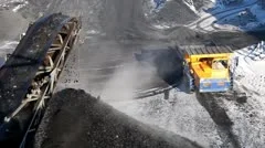 Machine for loading coal 2