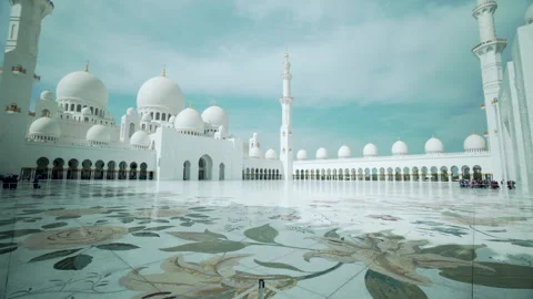 (01/01/2026) Steadicam Entering Sheikh Zayed Mosque Courtyard Stock Footage 343387677