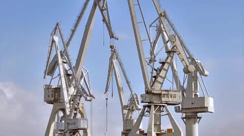 0171 Grua HD30 Stock Footage 10800868