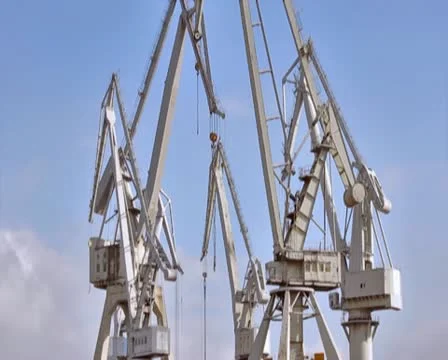 0171 Grua PAL Stock Footage 10800924