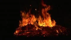witch burn dance slow 03