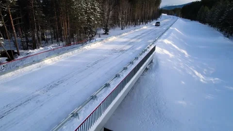 021  A small bridge and a car 库存影片 166344305