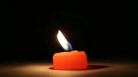 燃烧的红蜡烛 Stock Footage 21808828