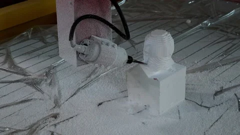 025 production of a 3d model of the head made of foam on a five-axis cnc mac Stock Footage 154897105