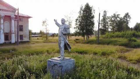 04 old summer lenin Stock Footage 99817731