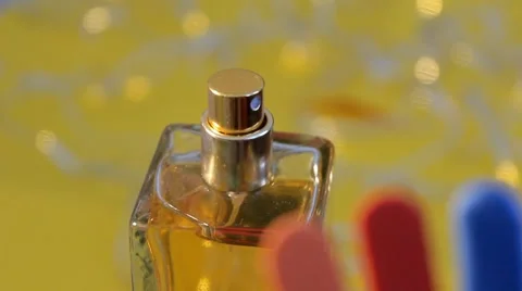04 - Perfume - Cosmetics - Closeup - Bright colours - 02 Vidéo 62028469