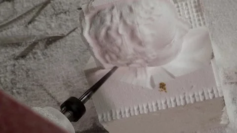 041 production of a 3d model of the head made of foam on a five-axis cnc mac Stock Footage 154897389