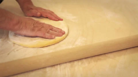 0417 Rolling dough to make italian pasta Stock Footage 40633844