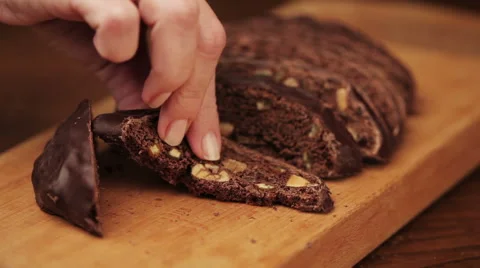 0484 Tasting a chocolate cake Stock Footage 42853451