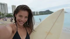 Selfie video - Surfing surfer girl with surfboard