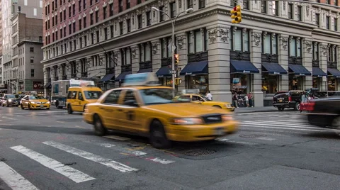 0515 Time Lapse crowd crossing street Video stock 43116130