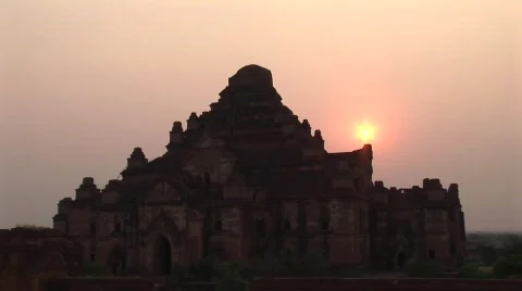 052-19-clip RT Stock Footage 475401