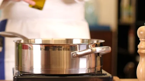 שמן זית Stock Footage 89546951