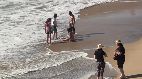0984  Summer at Reñaca Beach, Viña del Mar, Chile Stock Footage 33870904