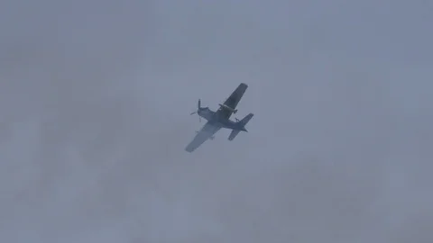 A-1 Skyraider Performs at Tinker Air Force Base Airshow Видео 110741862