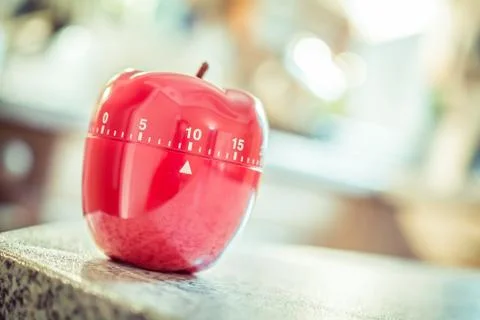 10 Minutes - Red Kitchen Egg Timer In Apple Shape Stock Photos