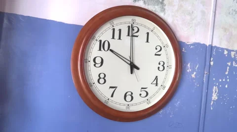 10 o clock closeup Stock Footage 31969224