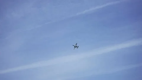 A-10 Thunderbolt II fighter plane turning in slow motion 库存影片 234023124
