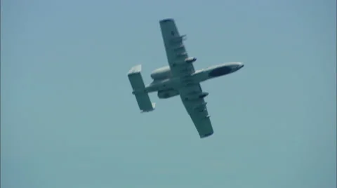 A-10 Warthoog Fly By 動画素材 56355632