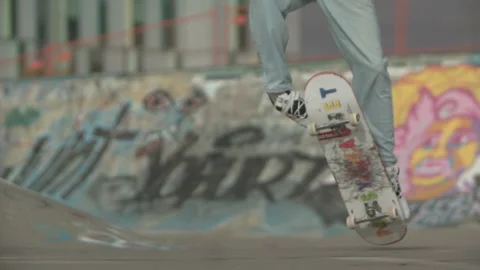 1000 frames per second skateboard trick Stock Footage 142153170