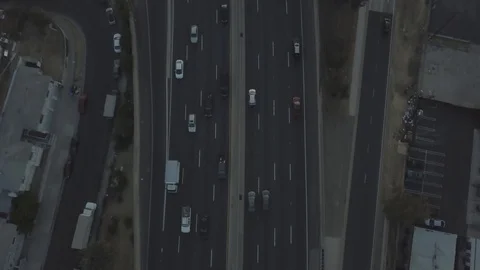 101 freeway tilt up into sunset Stock Footage 93376483