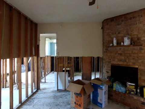 10/10/17 Dickinson, TX: Inside of a flooded home outside of Houston Texas 스톡 동영상 80921053