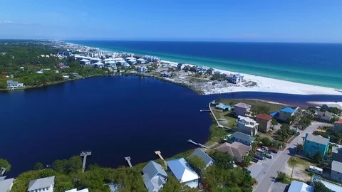 1080P Drone Flying Out Towards Ocean Over a Lake 库存影片 109299529