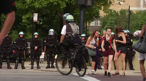 11005 015 006313 A Stock Footage 11114270