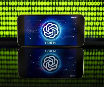 11.04.2023, Grüner Binär-Code auf Bildschirm mit Schriftzug chatGPT 11.04.. Stock Photos