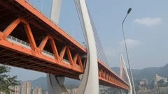 The vehicle passing under the Chongqing East Watergate Bridge