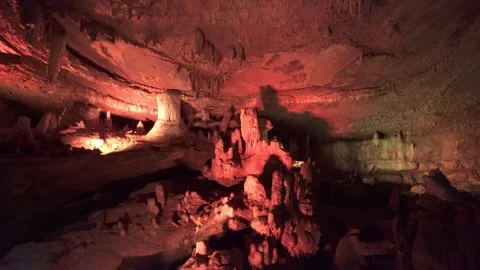 12 cave, lighting in a cave, stalactites, stalagmites, stalagnates Vídeo Stock 267414860