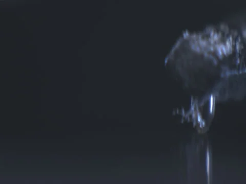 12-Inch LP playing 動画素材 297315222